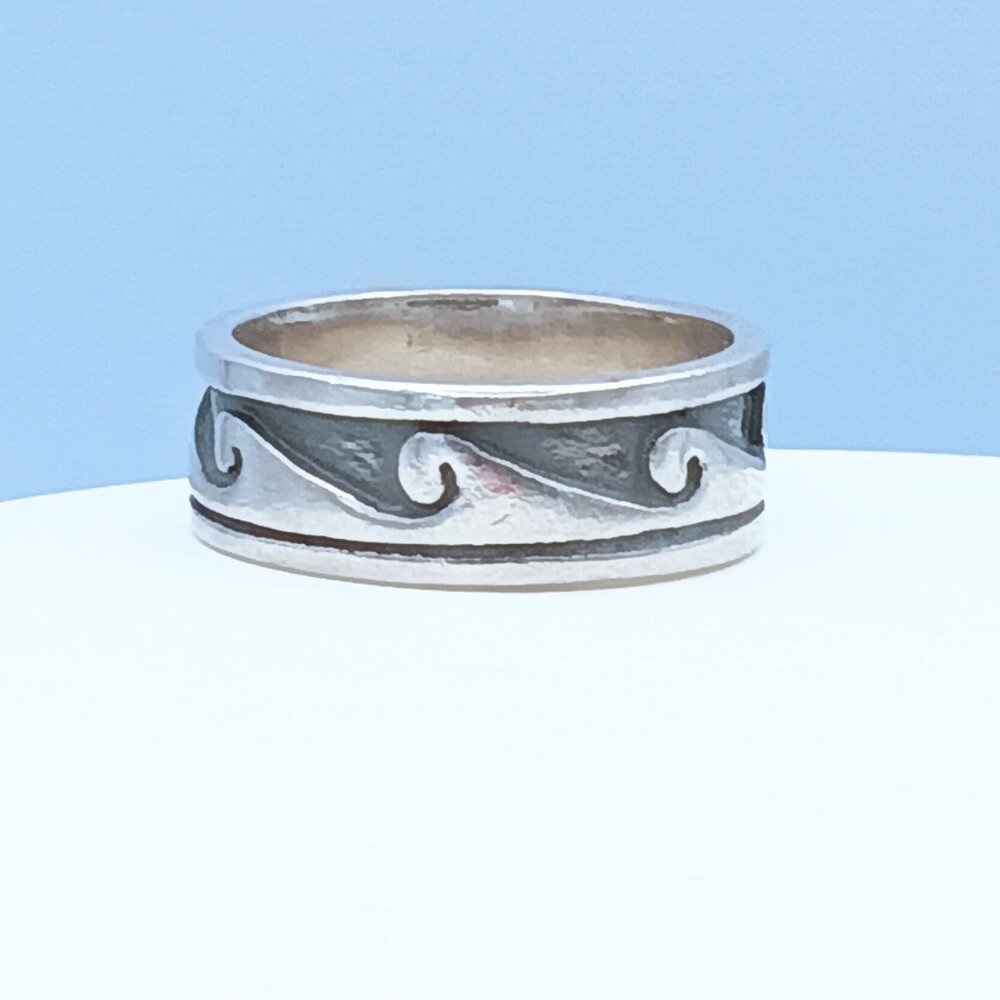 Vintage Sterling Silver Wave Scroll Oxidized Band Ring